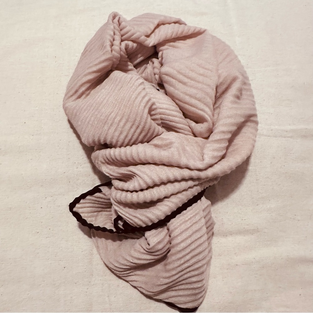Roffe | Scarf | Pleat Scarf
